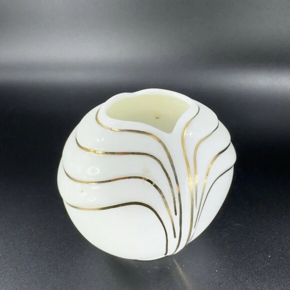 Vintage 1980s Y H Taiwan Fine Bone China Small Vase Vessel Gold Painted Vase VTG